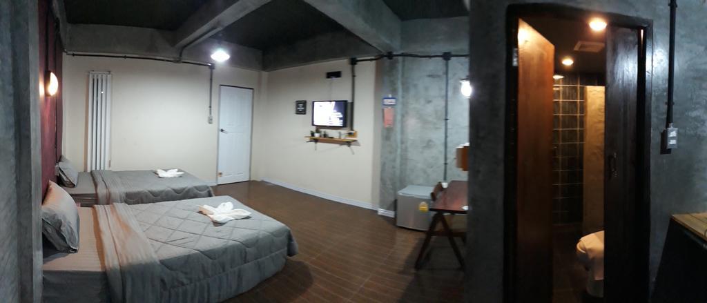 Baantung Homestay Mukdahan Exteriör bild