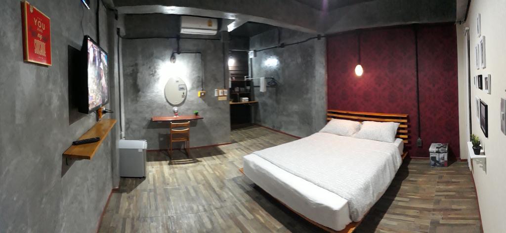 Baantung Homestay Mukdahan Exteriör bild