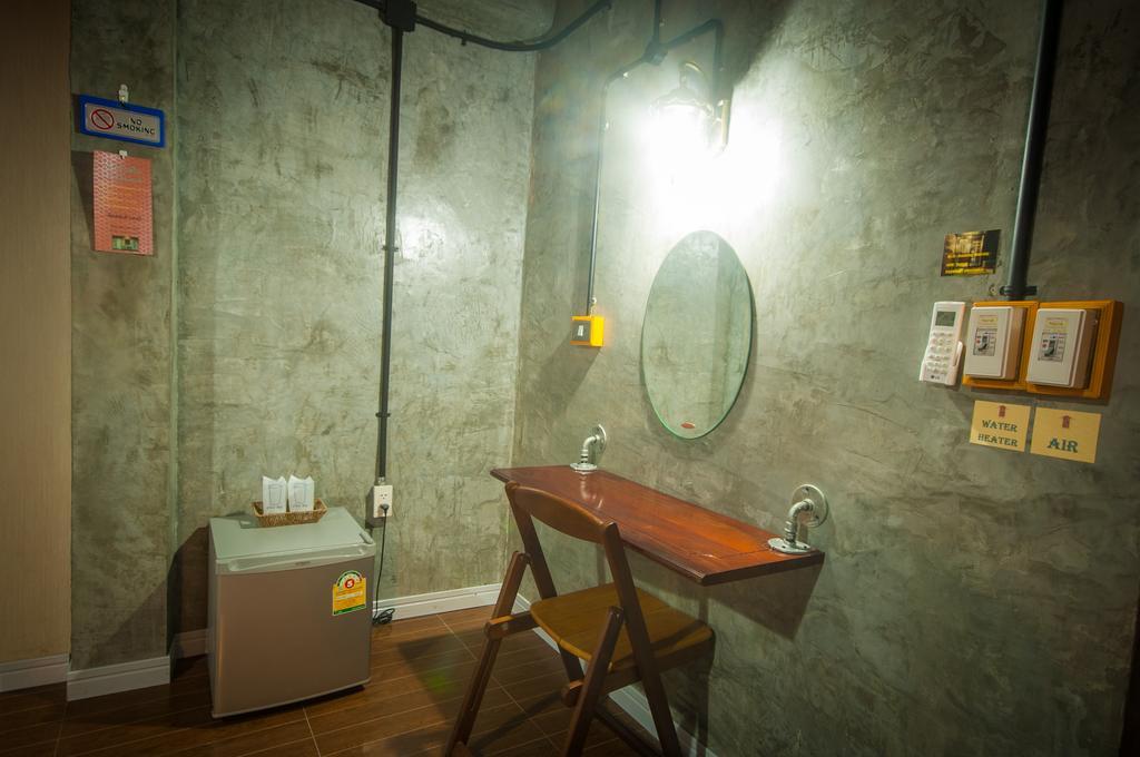 Baantung Homestay Mukdahan Exteriör bild