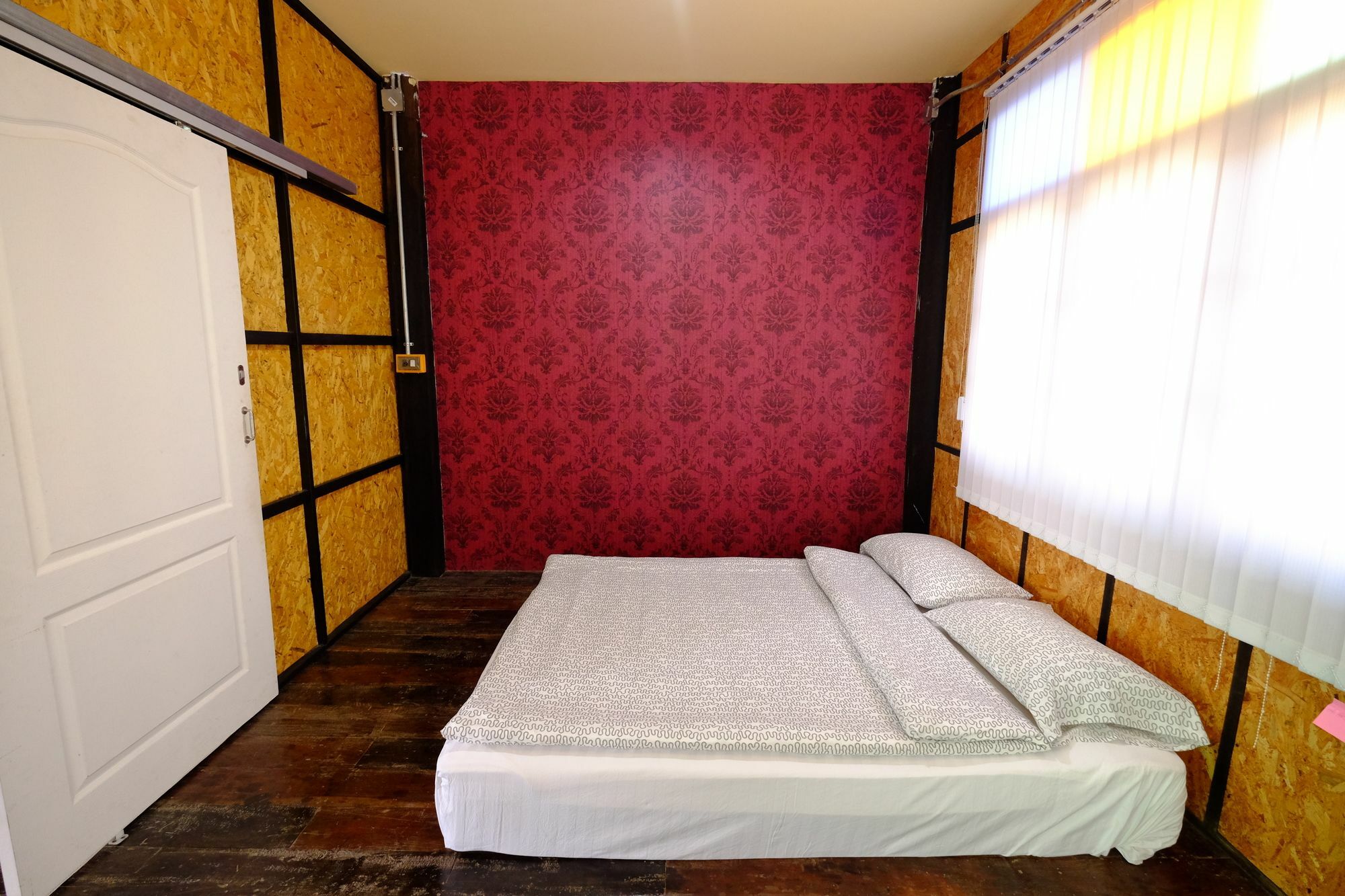 Baantung Homestay Mukdahan Exteriör bild