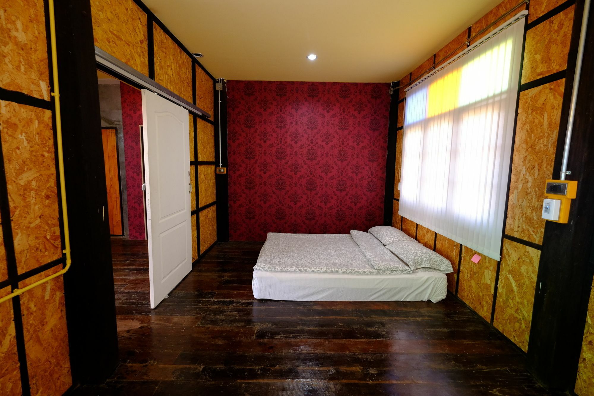 Baantung Homestay Mukdahan Exteriör bild